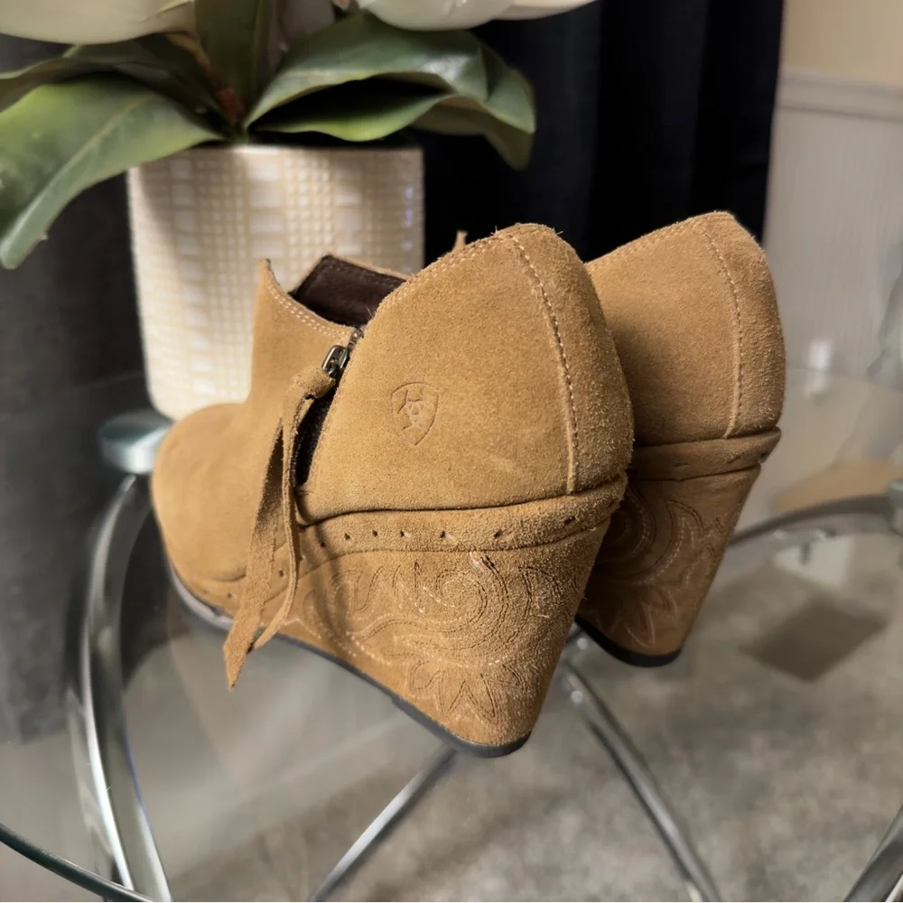 ariat suede ankle bootie plataform 9.5 B - Picture 4 of 9